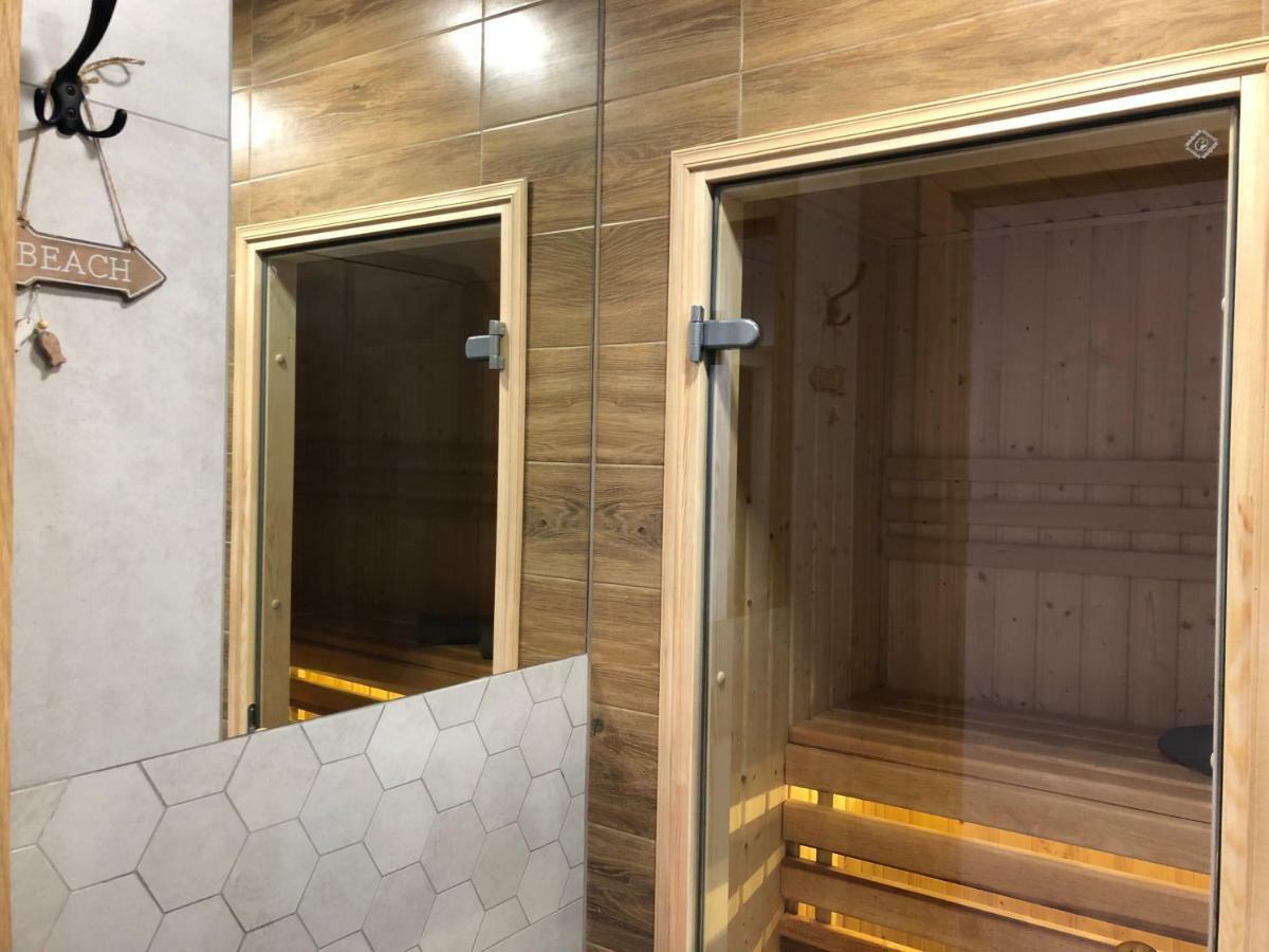 קילצה Family & Business Sauna Apartments Rynek Centrum Downtown - 2 Bedroom With Private Sauna, Balcony, Parking מראה חיצוני תמונה