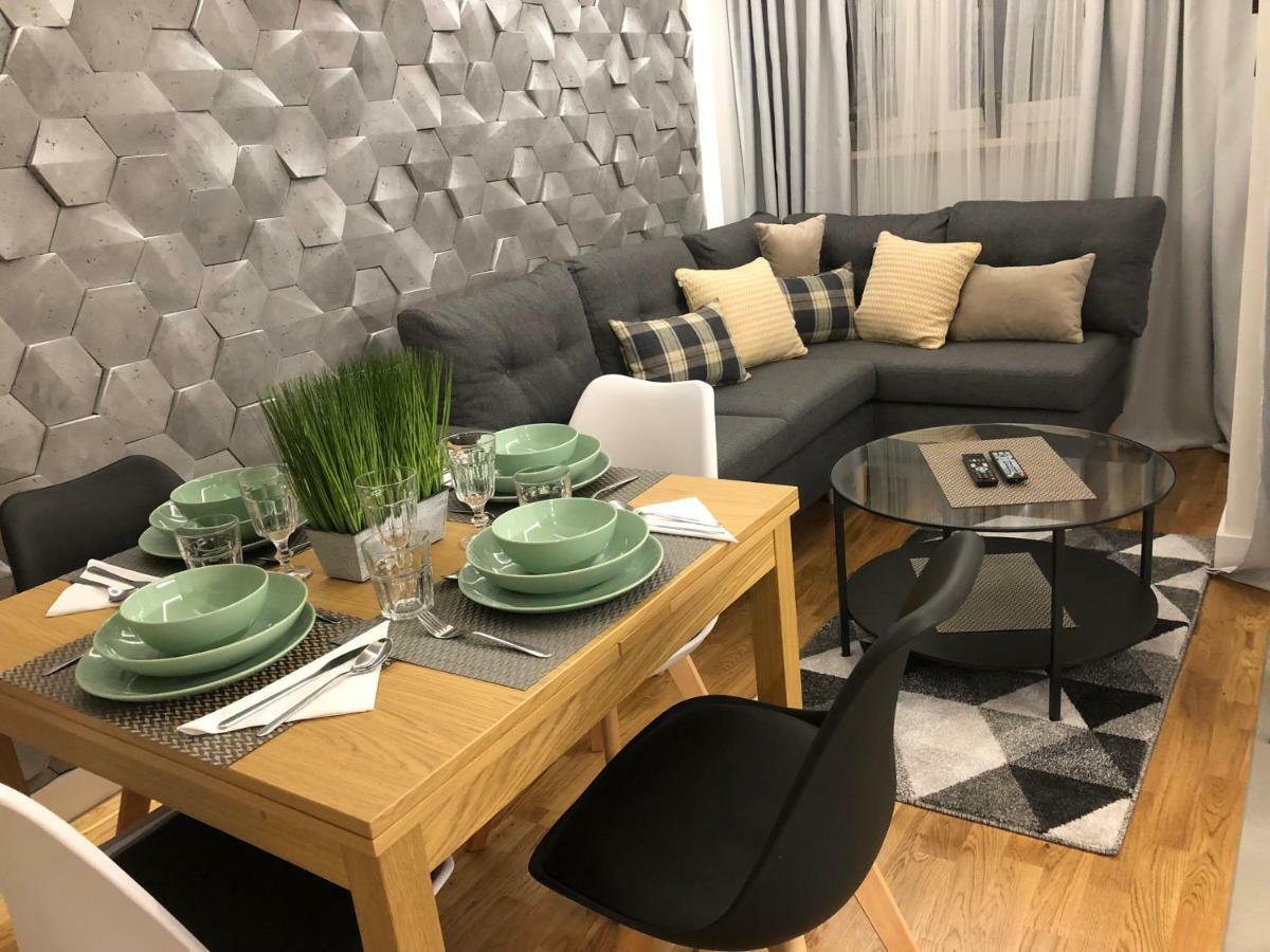 קילצה Family & Business Sauna Apartments Rynek Centrum Downtown - 2 Bedroom With Private Sauna, Balcony, Parking מראה חיצוני תמונה