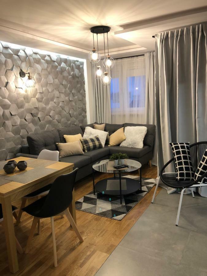 קילצה Family & Business Sauna Apartments Rynek Centrum Downtown - 2 Bedroom With Private Sauna, Balcony, Parking מראה חיצוני תמונה